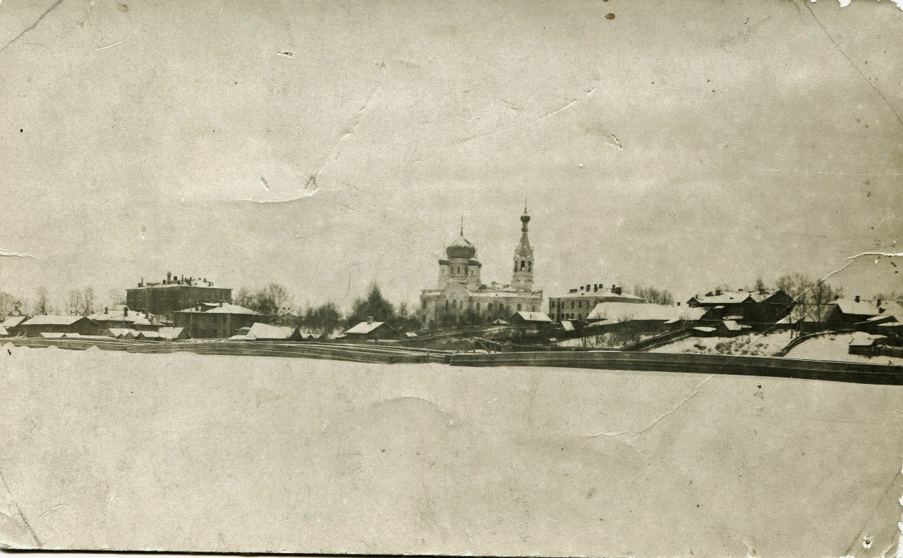 Рыбацкое в начале 20-го века. Вид со стороны Невы.